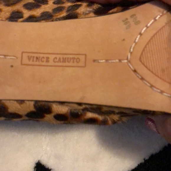 Vince Camuto Leopard print booties - Picture 4 of 6